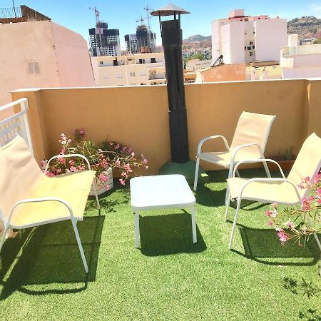 Room With Single Bed In Typical Townhouse With Rooftop Terrace 马拉加 外观 照片