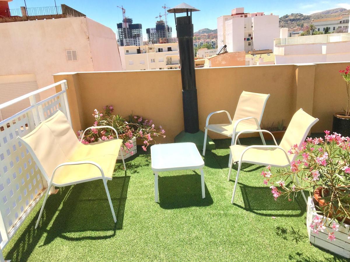 Room With Single Bed In Typical Townhouse With Rooftop Terrace 马拉加 外观 照片